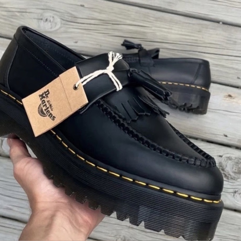🖤Dr. Martens Black Leather Tassel Loafers